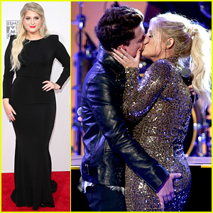 Meghan Trainor Kisses Charlie Puth After AMAs 2015 Performance - WATCH NOW!
