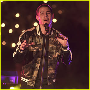 Watch Nick Jonas Perform at 'Malibu Mansion Live' Ahead of American Music Awards Performance (VIDEO)
