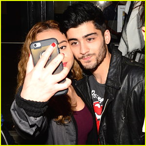 Zayn Malik Meets Fans In New York City Just As One Direction Is Set To Drop New Album