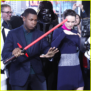 How Did Daisy Ridley & John Boyega React To Seeing 'Star Wars The Force Awakens'? Find Out Here!