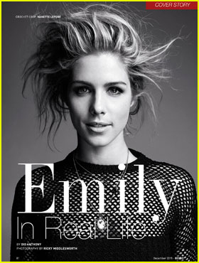 Emily Bett Rickards Tells 'Bello' Felicity is 'Seriously in Danger' on 'Arrow'