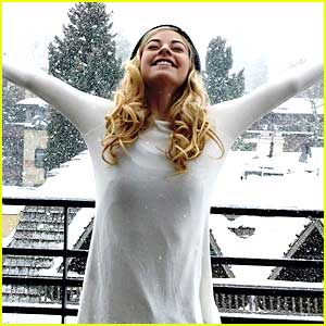 Gracie Gold is Living In A 'Winter Wonderland' In Aspen