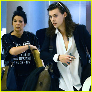 Harry Styles Arrives in Miami for Holiday Vacation With His Mom!