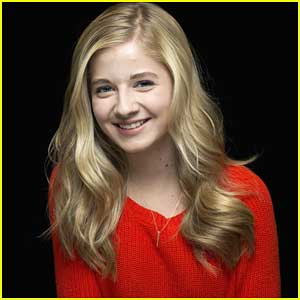 Jackie Evancho Gets New Cat For Christmas