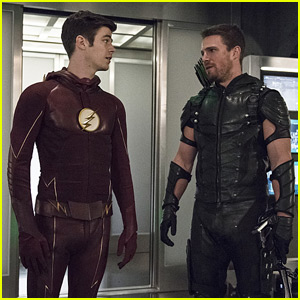 'The Flash' & 'Arrow' Crossover Starts TONIGHT!