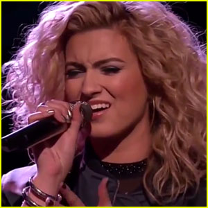 Tori Kelly Belts Out 'Hollow' on 'The Voice' with Contestant Jeffrey Austin!