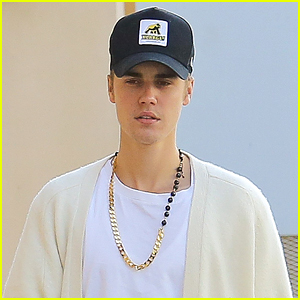 Justin Bieber Plays Beethoven in Beverly Hills - Watch The Vid!