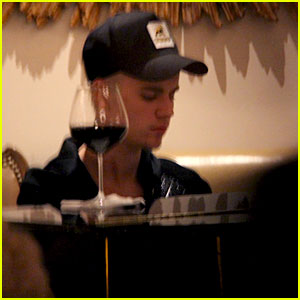 Justin Bieber Returns to Hotel Where He Sang to Selena Gomez