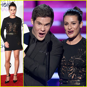 Lea Michele & Adam Devine Show Love for Chris Pratt's 'Glistening Abs' at People's Choice Awards