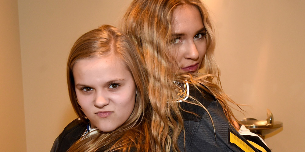 Lennon & Maisy Take Center Stage at NHL All-Star Fan Fair