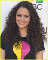 Madison Pettis Reveals What Happened When She Sat Next to Ed Sheeran on an Airplane