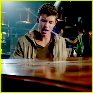Shawn Mendes Performs 'Add It Up' on 'The 100' Season Premiere - Watch Now!