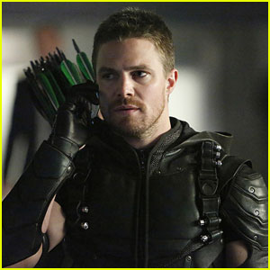 Oliver Tries to Get His Son Back on Tonight's 'Arrow'