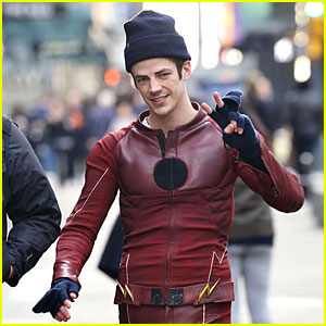 Grant Gustin Shares Photos From Set of 'Flash' & 'Supergirl' Crossover