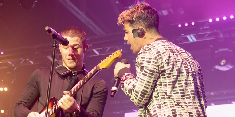 Nick Jonas Reunites With Joe Jonas For ESPN The Party Performance Before Super Bowl 50
