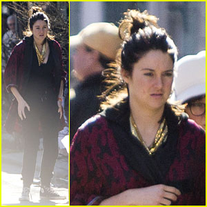 Shailene Woodley Shops With a Friend in New Orleans
