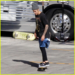 Justin Bieber Takes Skateboard Break Before Arizona Concert