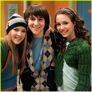 Miley Cyrus & Emily Osment Reflect On 10th Anniversary of 'Hannah Montana'