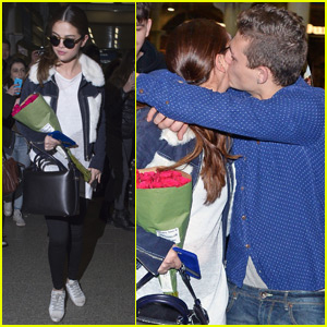 Selena Gomez Gets a Kiss From a Fan On Her Way to London