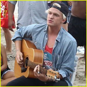 Cody Simpson Performs on the Beach in Rio!