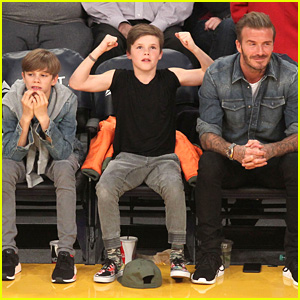 Romeo & Cruz Beckham Sit Court Side at the Lakers!