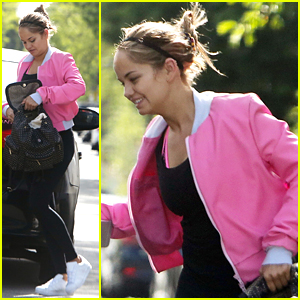Debby Ryan Carpools To Her Fitness Class With A Friend
