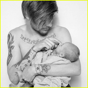 Louis Tomlinson Fans Think His Baby Freddie is Totally Fake