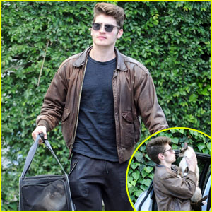 Gregg Sulkin is Joining 'Young & Hungry'!