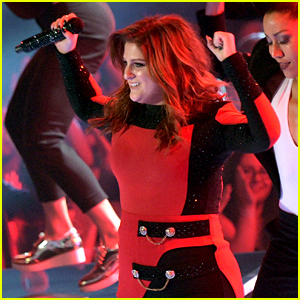 Meghan Trainor Sings Her Hit Song 'No' at iHeartRadio Awards - Watch Now!