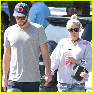 Miley Cyrus Is in Australia with Liam Hemsworth!