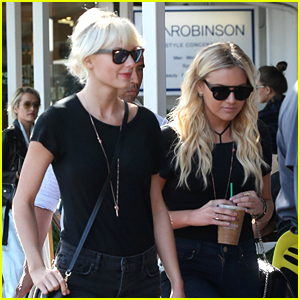 Taylor Swift & Kelsea Ballerini Bond Over Shopping!
