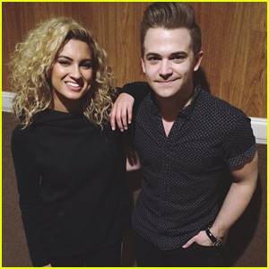 Tori Kelly & Hunter Hayes Reunite & Wow With Acoustic 'Wanted' Duet