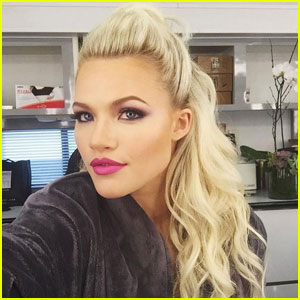 Witney Carson Dishes on 'Most Memorable Year' Dance - Read Her Week Three 'DWTS' Blog!