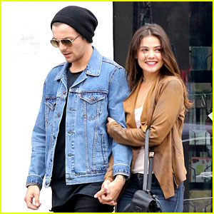 Danielle Campbell Can't Stop Smiling While Out Shopping With Louis Tomlinson