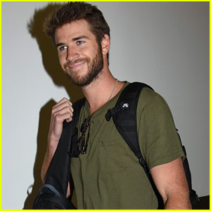 Liam Hemsworth Did Not Love His 'Independence Day' Spacesuit