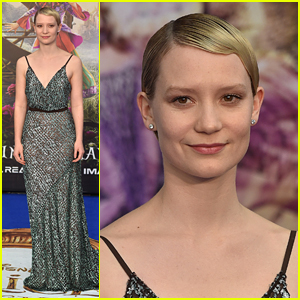 Mia Wasikowska Is Magical at 'Alice Through the Looking Glass' London Premiere