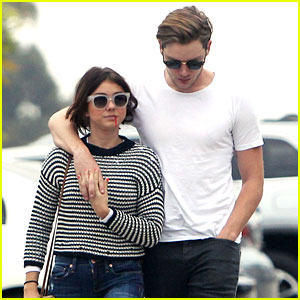 Sarah Hyland Reunites With Dominic Sherwood After Wrapping 'Dirty Dancing'
