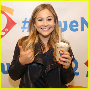 Shawn Johnson Gets Her Coffee Fix in NYC