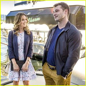 Alexa PenaVega Falls For Her Exact Opposite in New Movie 'Ms. Matched', Premiering Tonight!