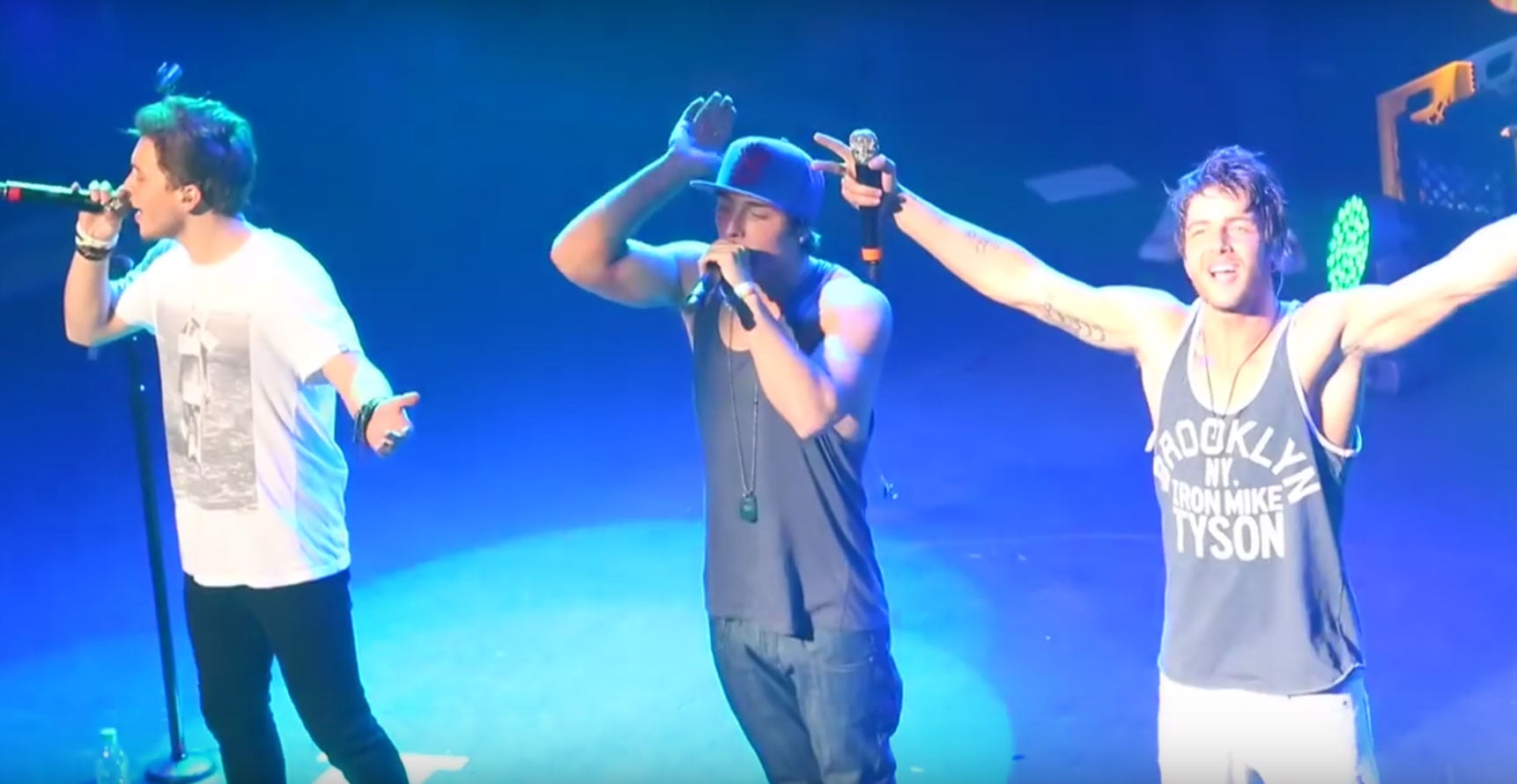 Emblem3 Cover ‘Hotel California’ in Concert! (Video)