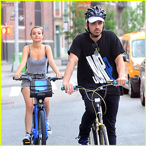 Joe Jonas & Model Eileen Kelly Cycle City Streets Together