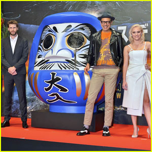 Liam Hemsworth Suits Up for 'Independence Day: Resurgence' Premiere in Japan