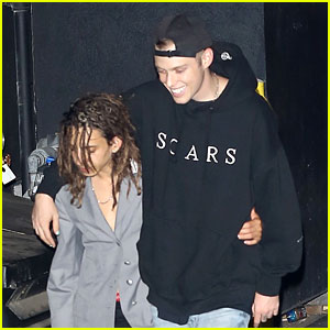 Moises Arias & Harry Hudson Go Clubbing Together!