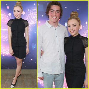 Peyton List Finds a New Bae at Nintendo Event!