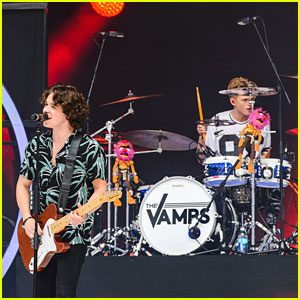 The Vamps Bared Their Bums On Twitter Ahead of CapitalFM Summertime Ball Performance