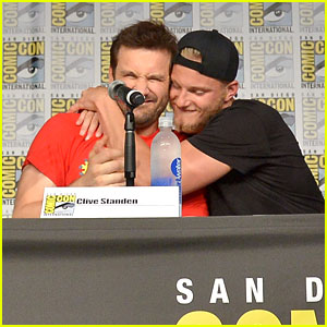 Fans Signed Alexander Ludwig's Flip Flop After Clive Standen Tossed It at Comic-Con!