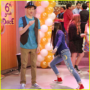 Cyd & Shelby Go Back To A School Dance on 'Best Friends Whenever'