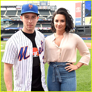 Nick Jonas & Demi Lovato Play Ball at Citi Field Ahead of Mets Game