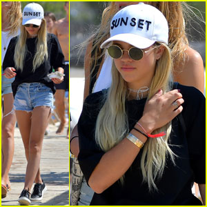 Sofia Richie Hits the Water in Saint-Tropez!