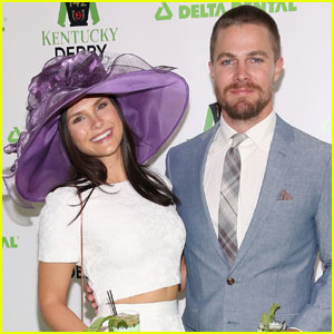 Stephen Amell Has No Time for Trolling Fan